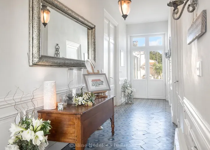 La Maison De Josephine - Demeure Familiale - 4* Дом отдыха *