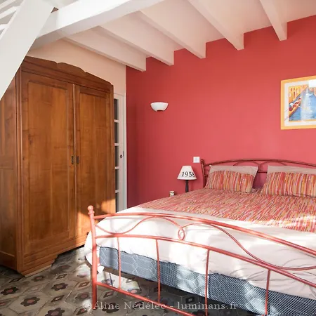 בית נופש La Maison De Josephine - Demeure Familiale - 4* איל די'אקס